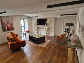 Darcy Magee Apartment No1